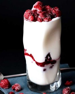 Berries and Yogurt Smoothie